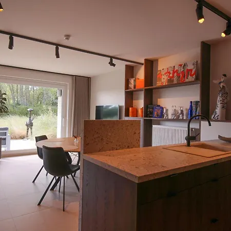 Premium Holidays - Modern Flat Karthuizer Gv02 * Oostduinkerke